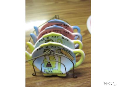 **VINTAGE**SET OF TEABAG HOLDERS W/STAND